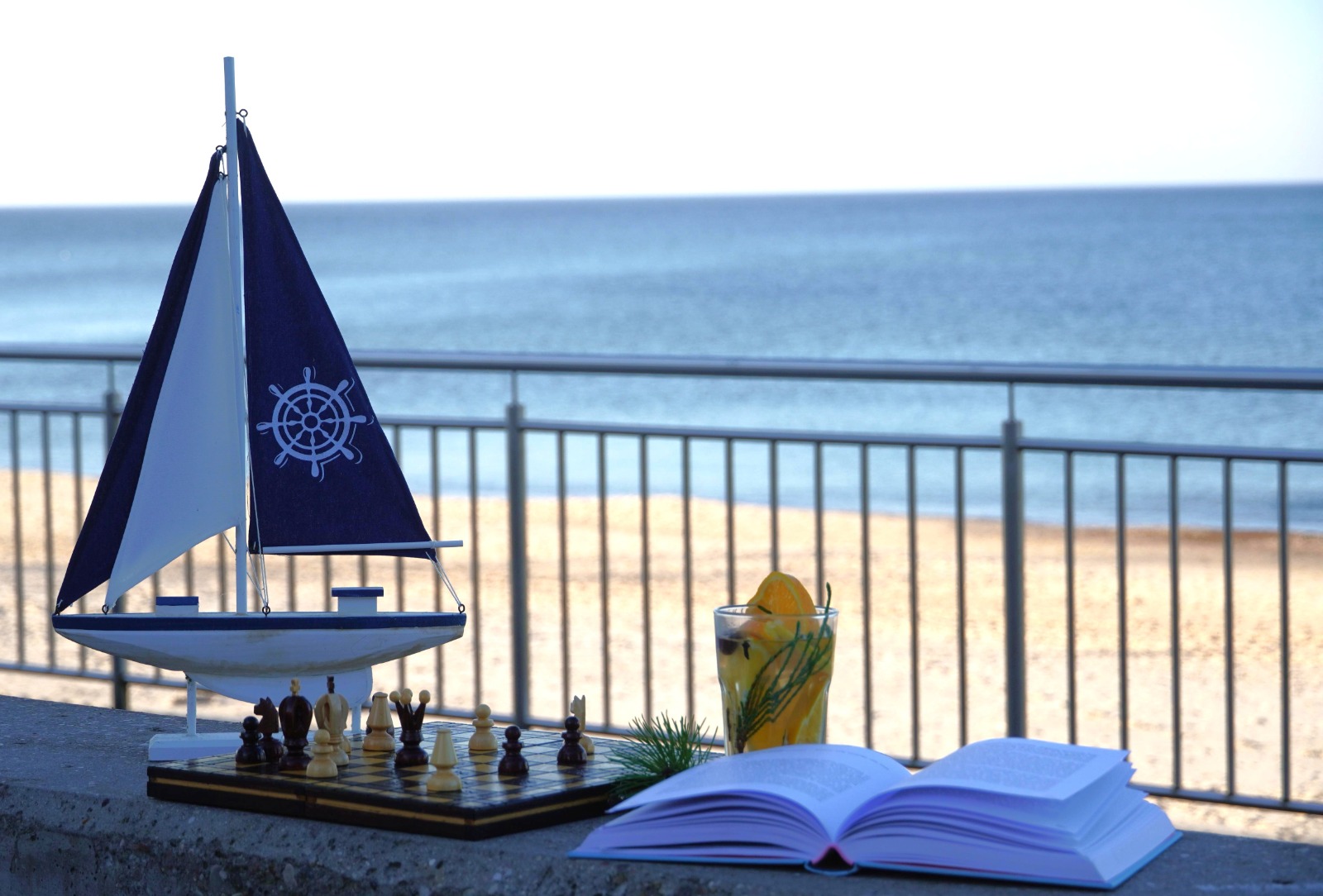 Łódeczka na plaży